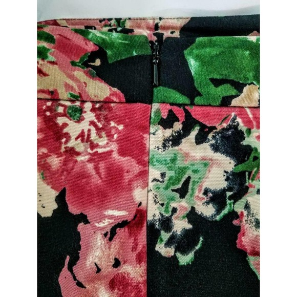 Talbots Denim Cotton Black Pink Green Floral Pencil Skirt Lined Knee Stretch 8P - Picture 6 of 7